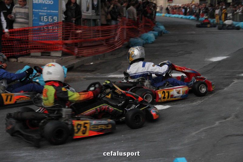 111120 sport2 464_tn.jpg